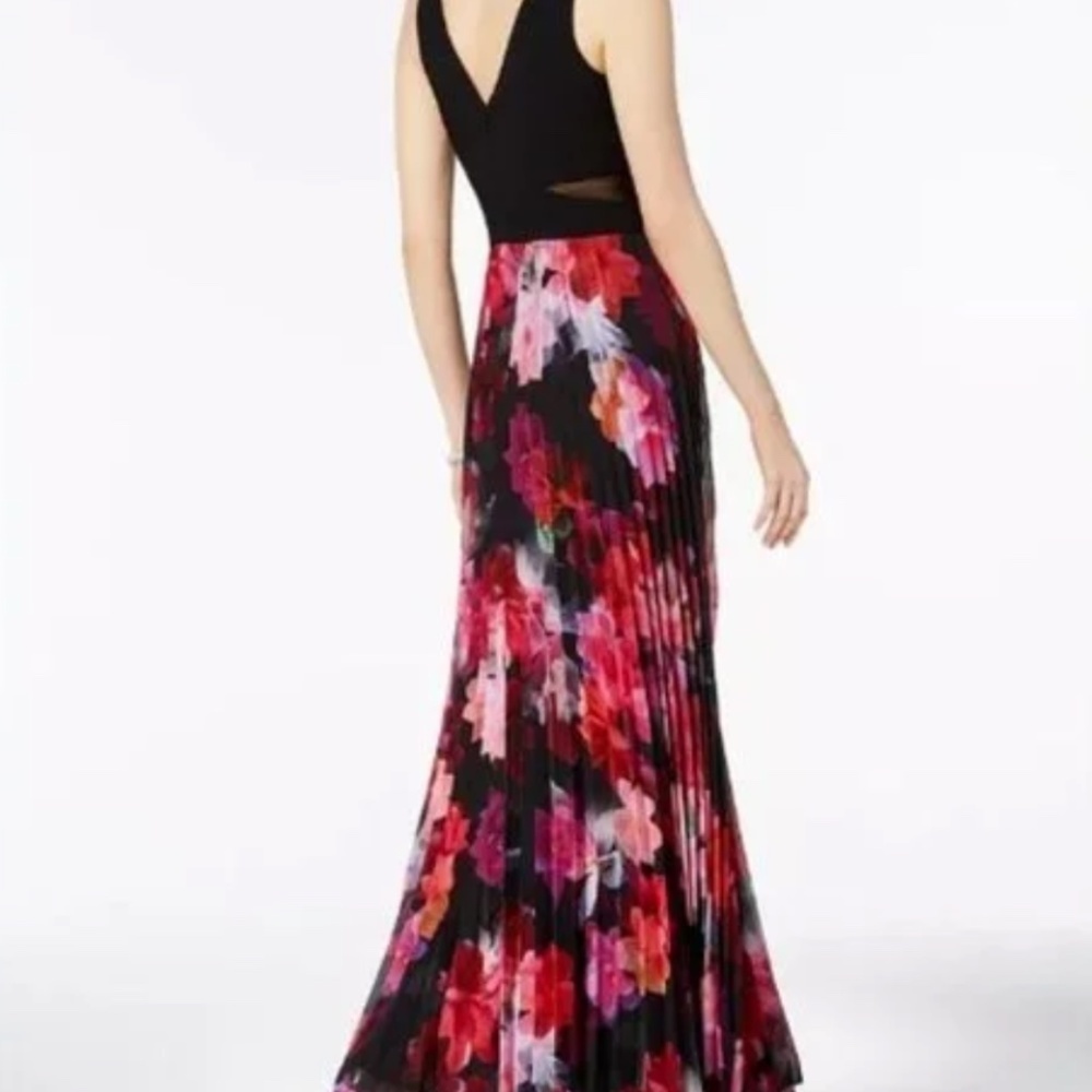 Xscap Pleated Floral-Print Evening Gown Size 4P - Picture 7 of 9